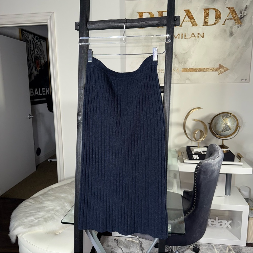 Club Monaco Navy Ribbed Knit Wool Midi Skirt Italian Yarn Womens Small New $150 - Picture 2 of 11